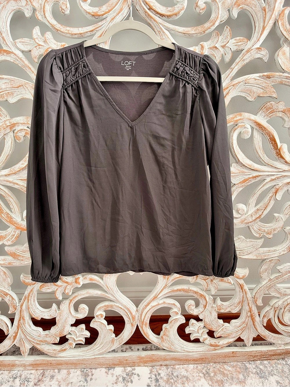LOFT V-Neck Blouse in Dark Grey  Size XSP NWT